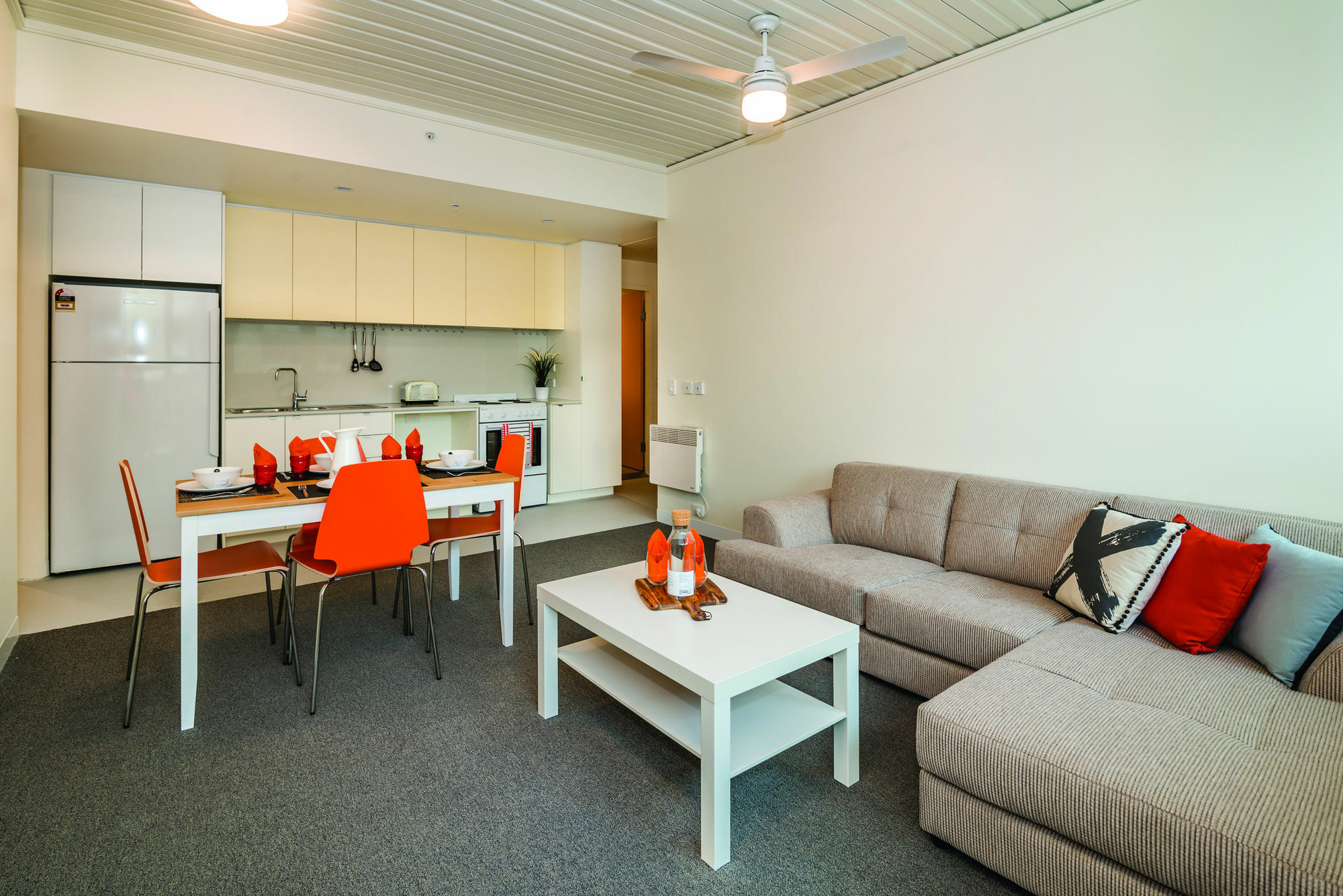 Student Village Melbourne Luaran gambar