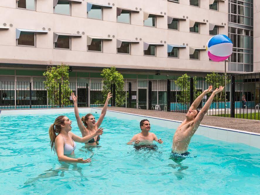 Student Village Melbourne Luaran gambar